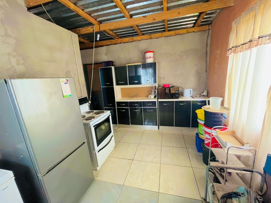 2 Bedroom Property for Sale in Caleb Motsoabi Free State